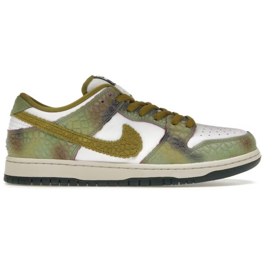 Nike SB Dunk Low Chameleon