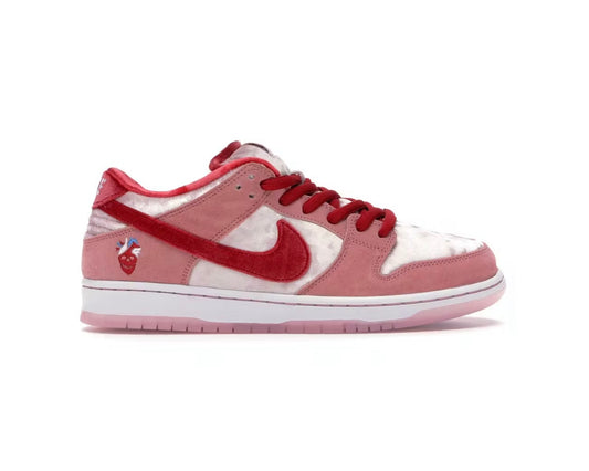 Nike SB Dunk Low Strange Love