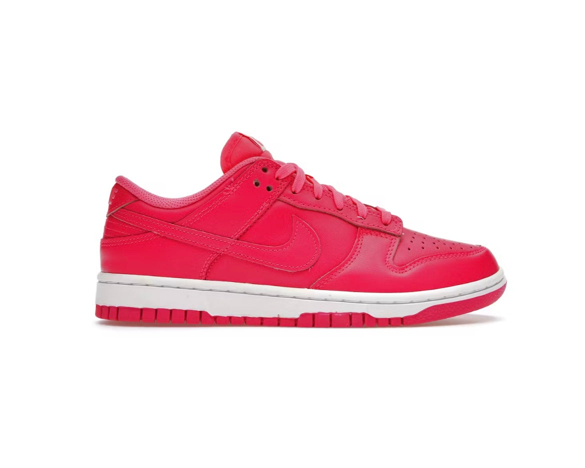 Nike Dunk Low Hyper Pink