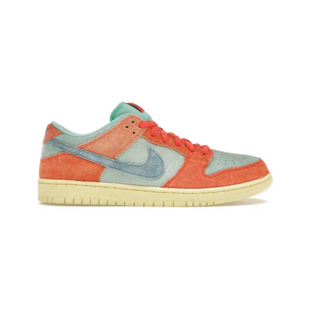 Nike SB Dunk Low Orange Emerald Rise