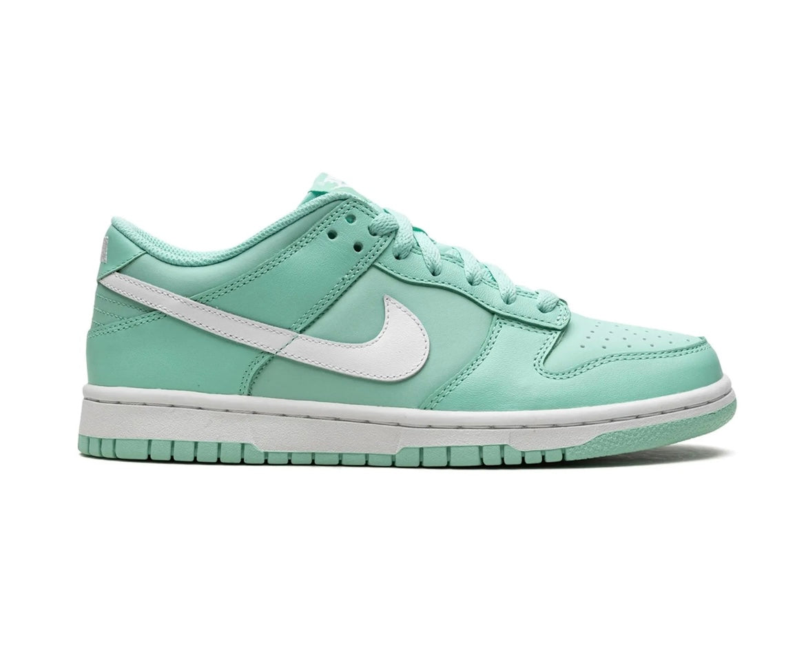 Nike Dunk Low Emerald Rise