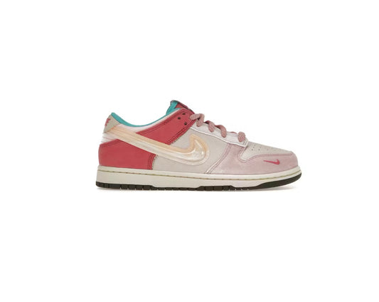 Nike Dunk x Social Status Strawberry Milk (PS)