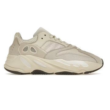 Yeezy Boost 700 Analog